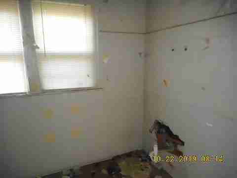 2675 Glendale (10)_m.jpg